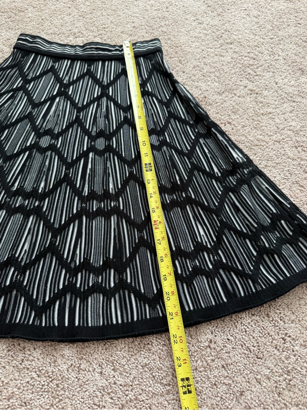 M Missoni Black and White Geometric Circle Skirt - Picture 2 of 6